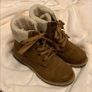 Women’s fall/winter boots